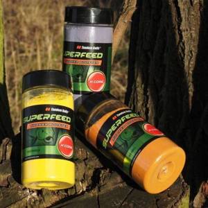 Novinka 2017: Posiľňovač nástrah na kapra SuperFeed X Core Shaker Booster
