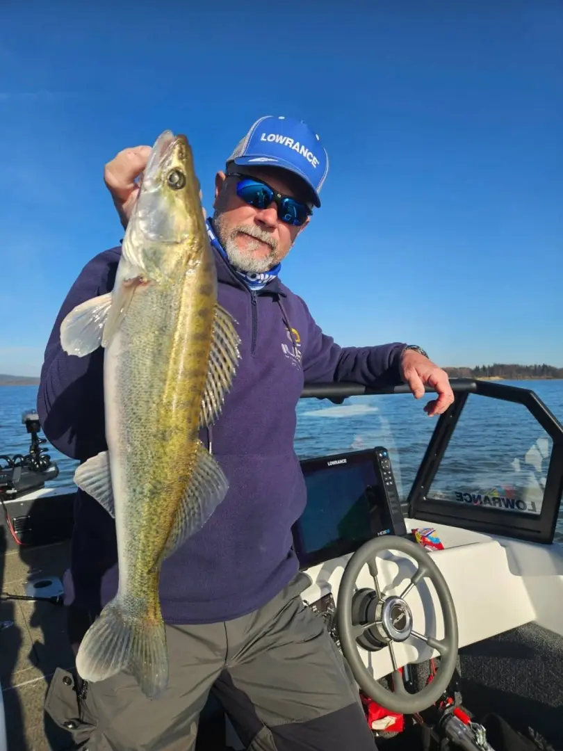 Motor Lowrance Recon na lodi