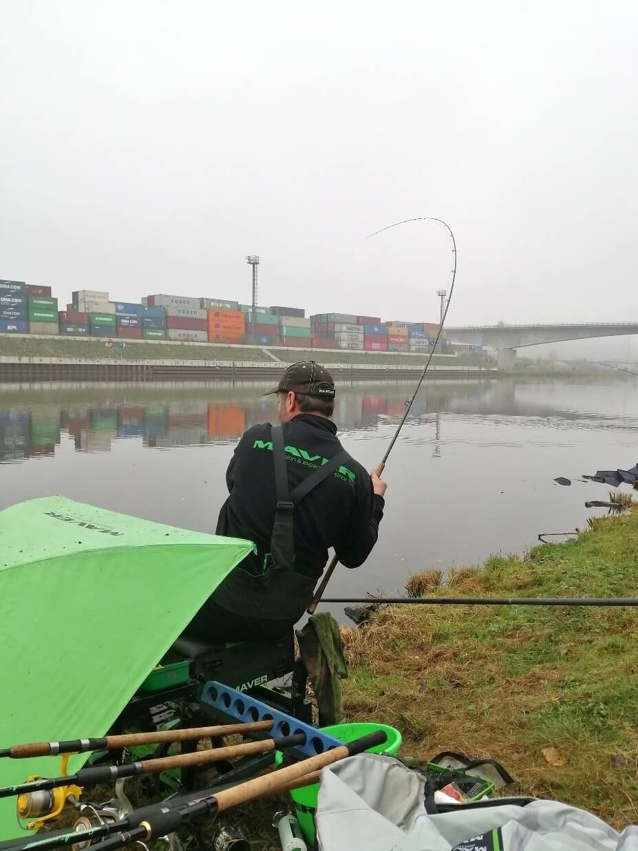 Zoznamka mládeže skupiny lekcie