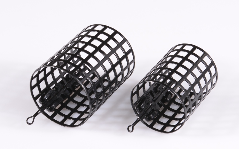 Feeder krmítko Strong okruhlé - čierne váha 40g (dĺžka 5,0 x pr.4,0mm)