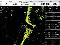 SIMRAD set multifunk�n� sonar NSS12 evo2 + 4G radar