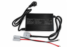 Nab�ja�ka LiFePo4 Perfektium 36V / 20A