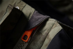 Geoff Anderson Dozer 7 detail zipsu