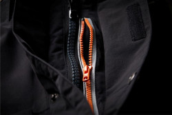 Detail zipsu n�prsn�ho vrecka bundy Geoff Anderson WS Basis