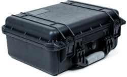 čierny ochranný box vhodný na ochranu sonarov