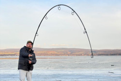 Ohyb pr�tu SPORTEX Catapult CS-4 Distance pri zdol�van� kapra