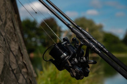  Sportex FBC CS-4 Stalker dr�iak navijaku na kaprovom pr�te