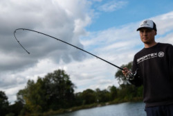  Ohyb pr�vla�ov�ho pr�tu Sportex X-Act RS-2 Pike pri z�a�i